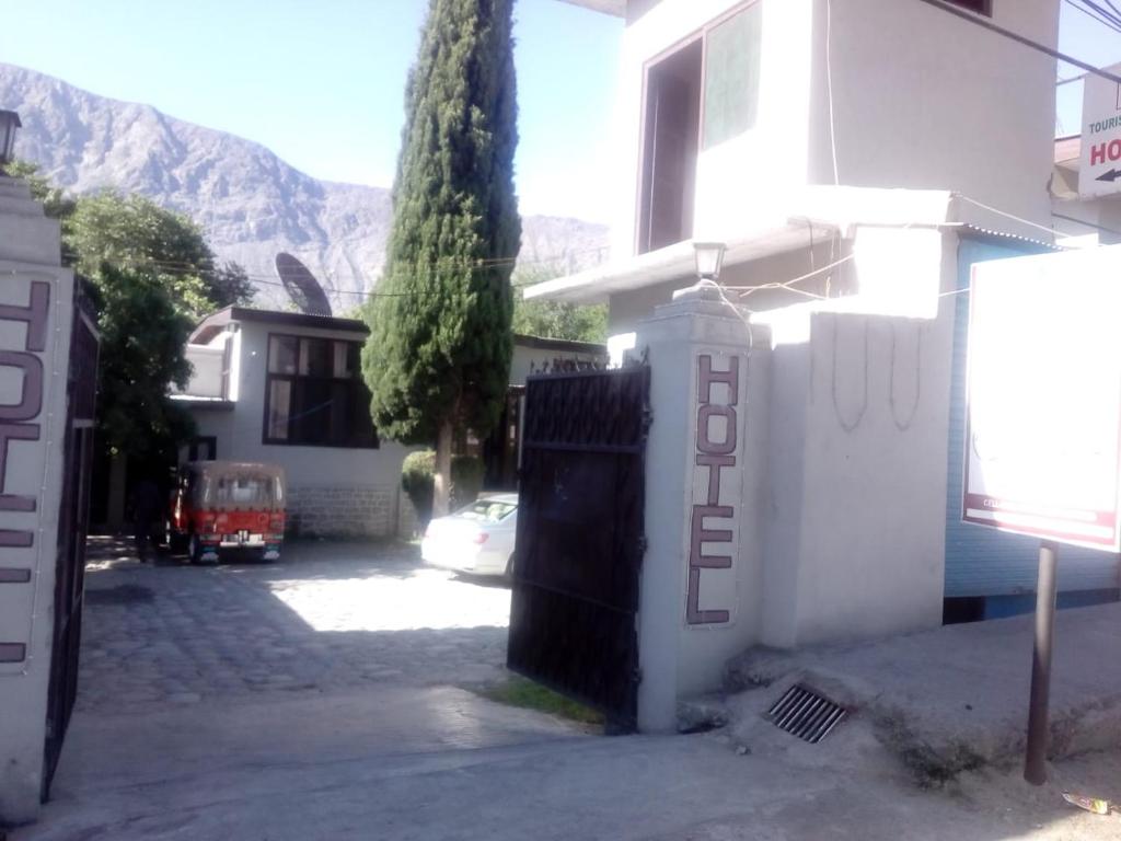 Tourist Hamlet Hotel