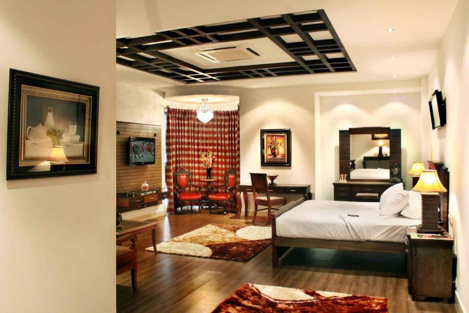 Marian Hotel
