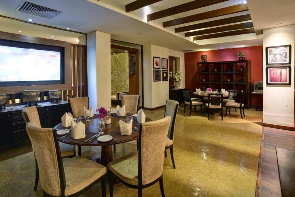Zaver Pearl Continental Hotel