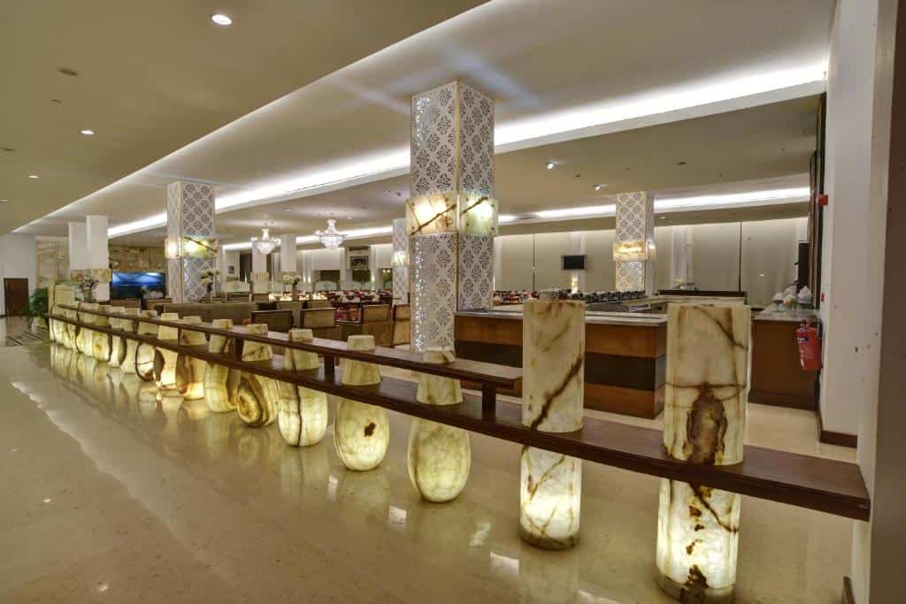 Zaver Pearl Continental Hotel
