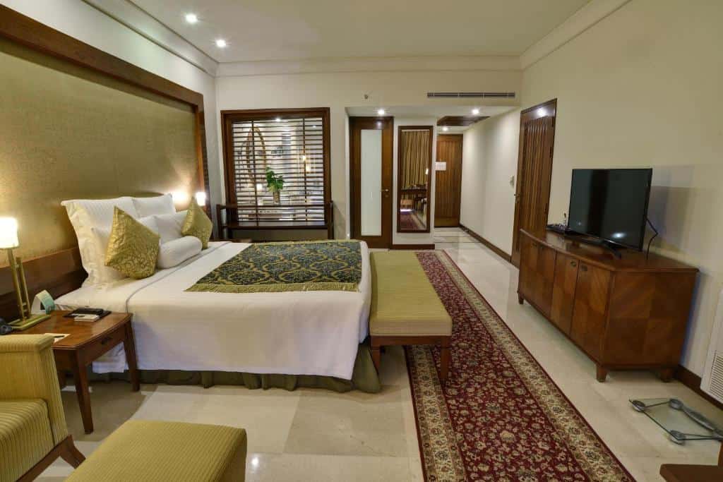 Zaver Pearl Continental Hotel