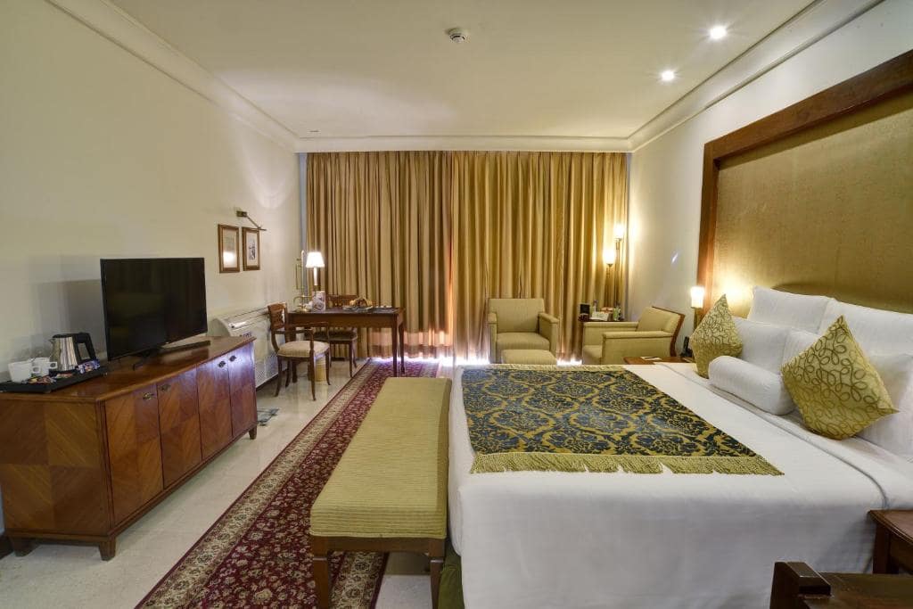 Zaver Pearl Continental Hotel