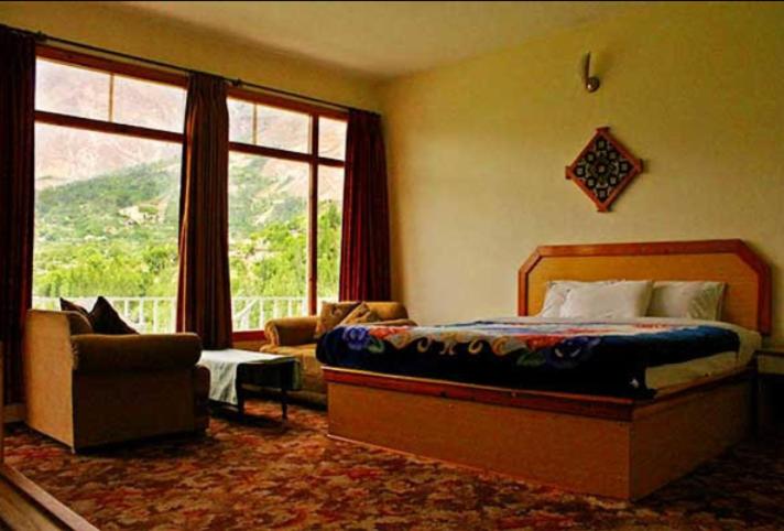Hilltop Hotel Hunza