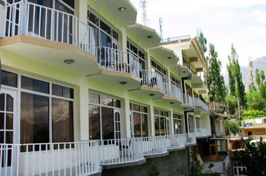 Hilltop Hotel Hunza