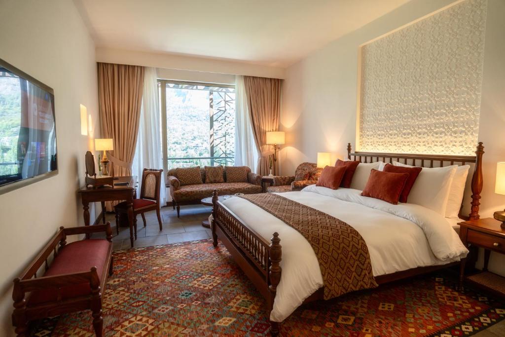 Hunza Serena Hotel