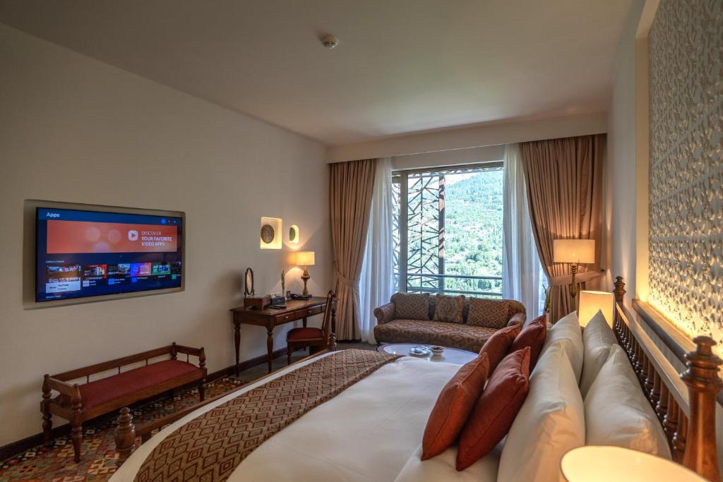 Hunza Serena Hotel