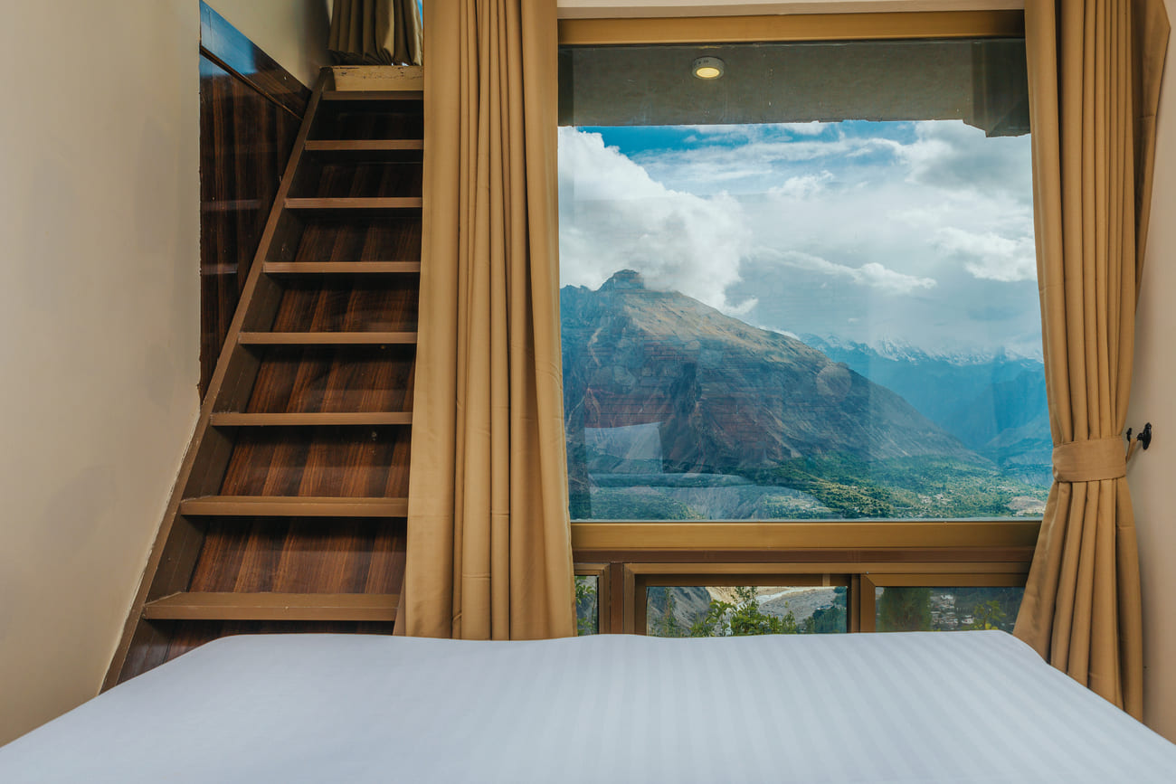 Roomy Vintage Hunza