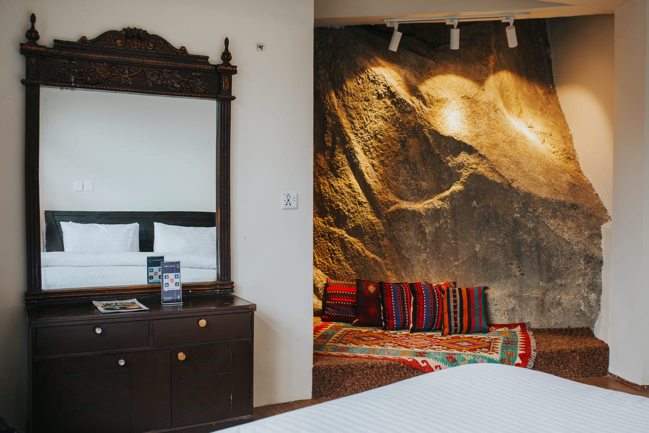 Roomy Vintage Hunza