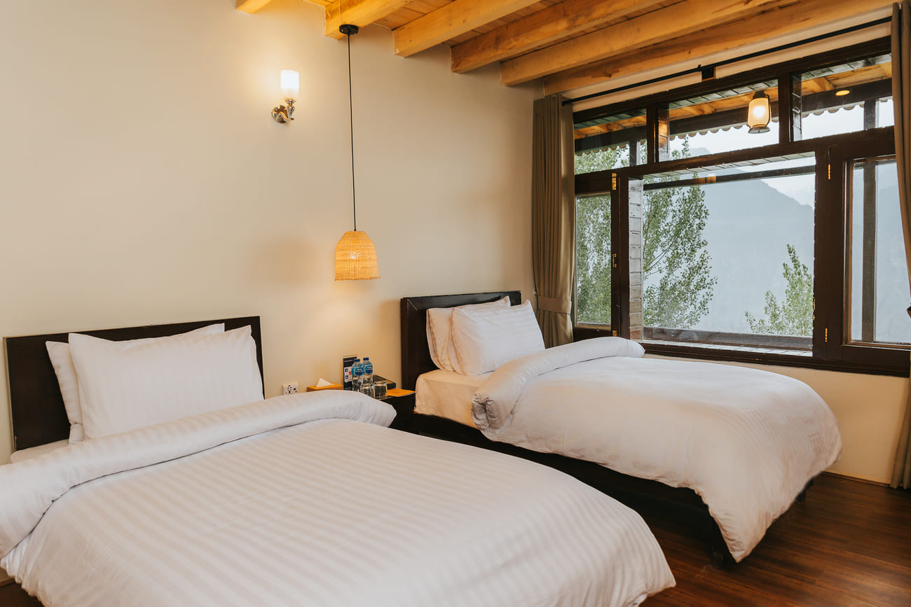 Roomy Vintage Hunza