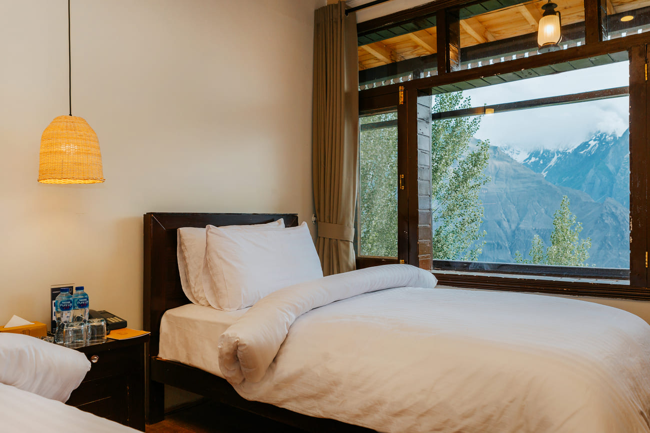 Roomy Vintage Hunza