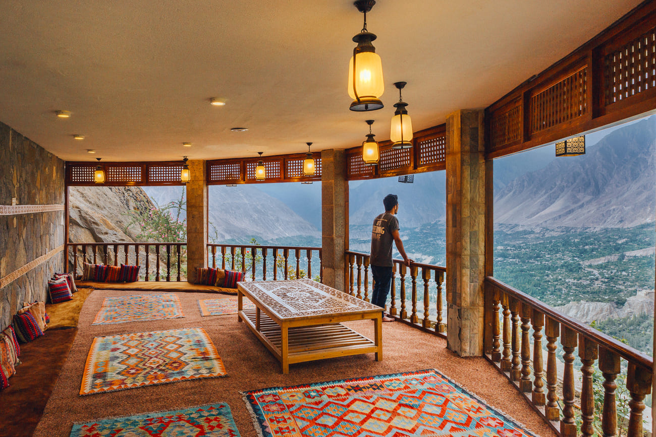 Roomy Vintage Hunza