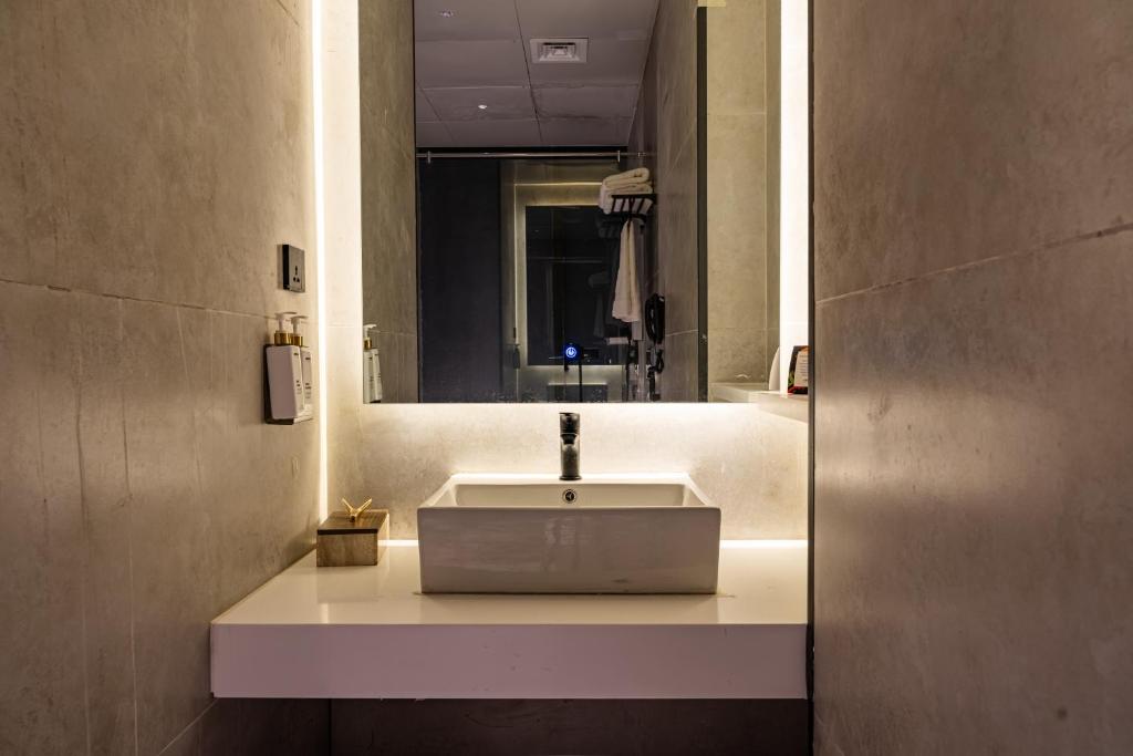 Ambiance Boutique Art Hotel Islamabad