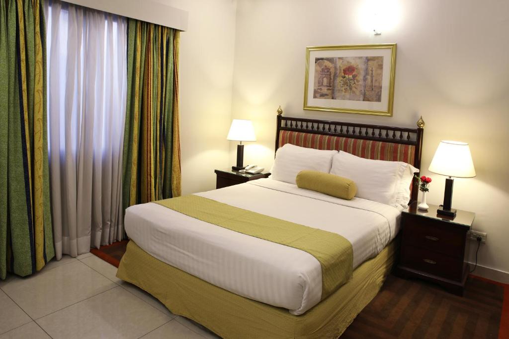 Avari Xpress