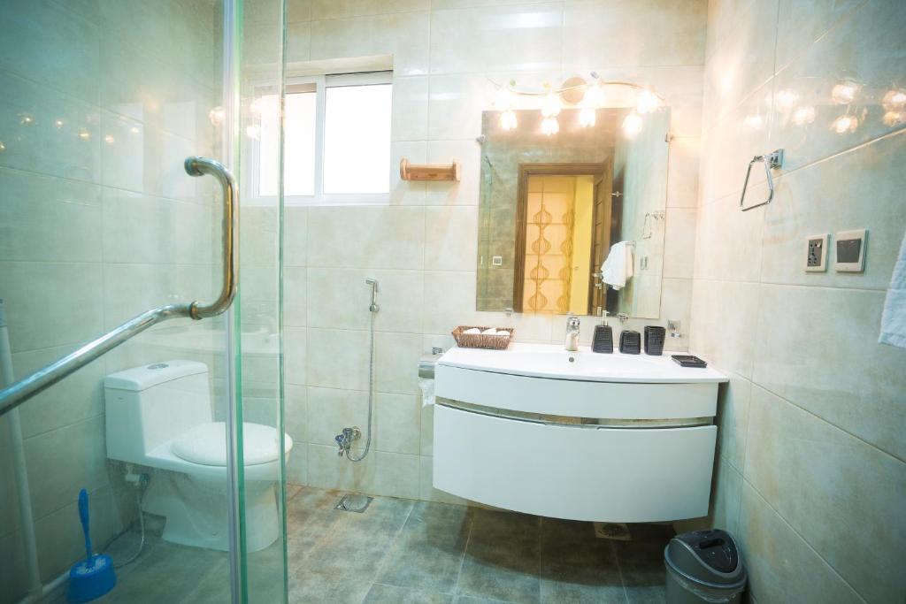 Canadian Inn Hotel Islamabad