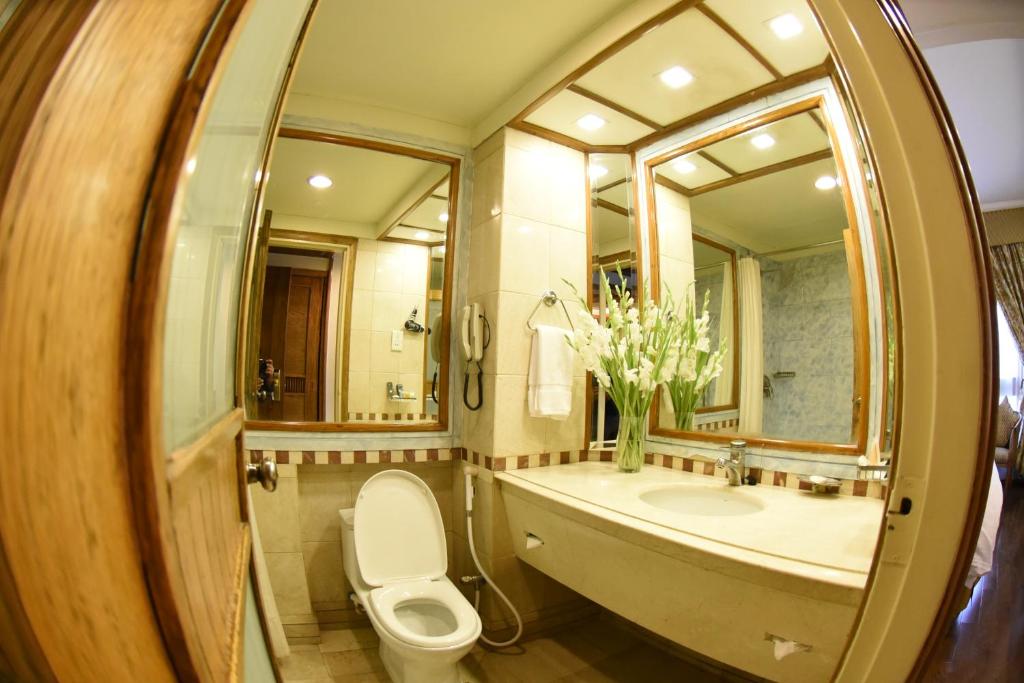 Hotel Crown Plaza