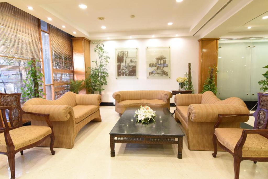 Hotel Crown Plaza