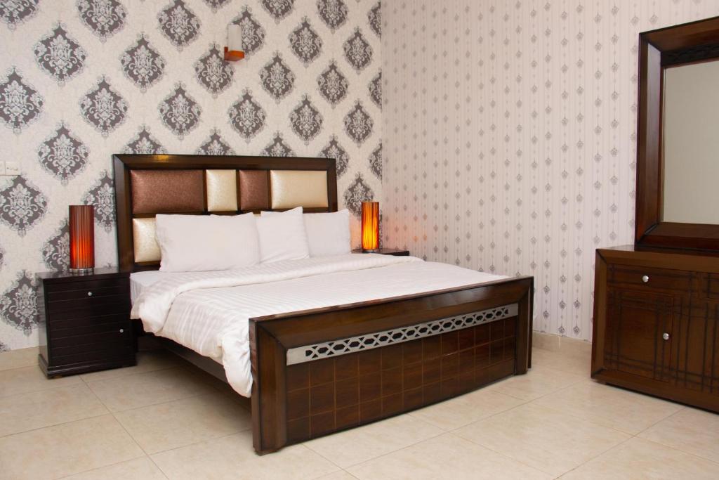 Livin Hub Guest House Islamabad