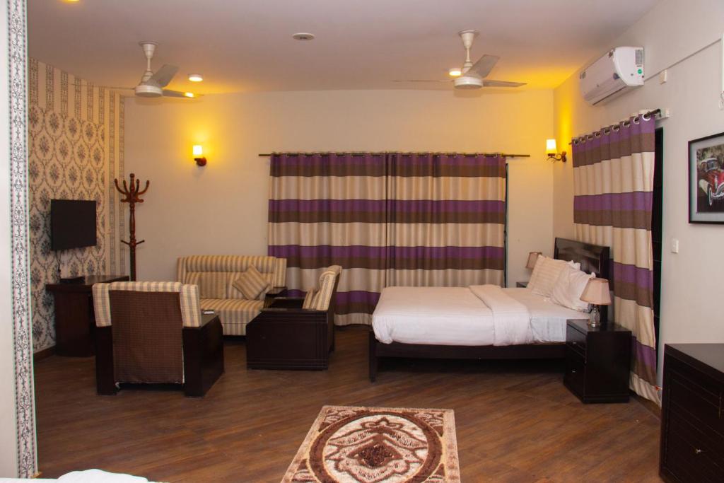 Livin Hub Guest House Islamabad