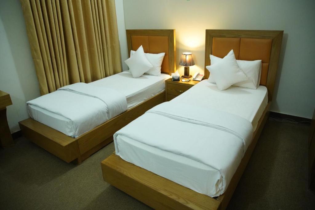 Midtown Hotel