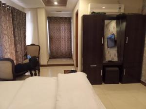 Pak Guest House