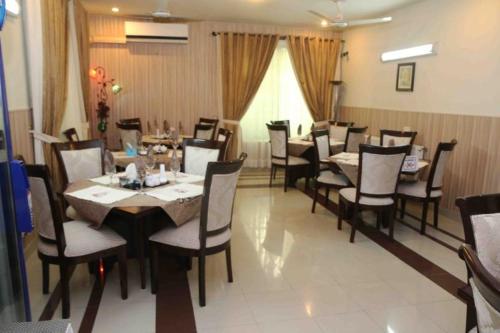 Savoy Inn