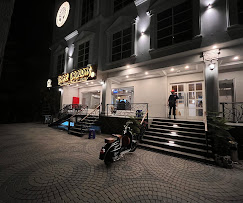 Three Trees Hotel