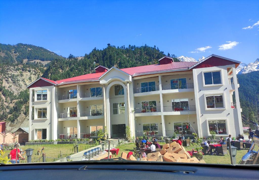 Maria Hotel And Resort Kalam