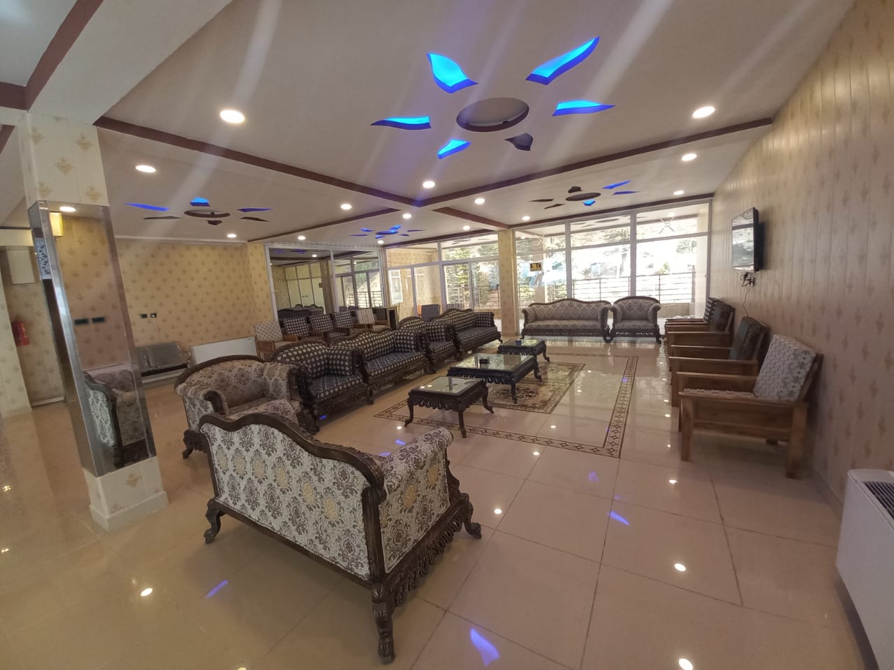New Honeymoon Hotel Kalam