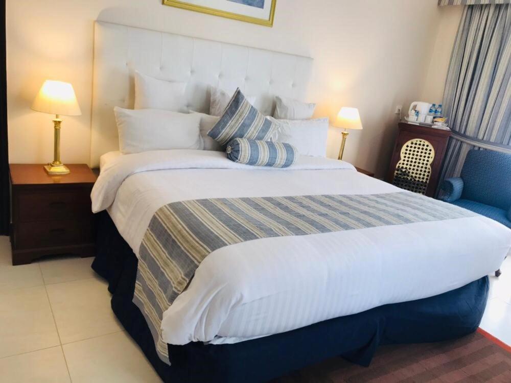 Beach Luxury Hotel