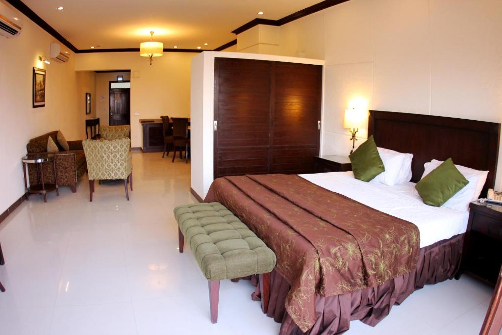 Dreamworld Resort, Hotel And Golf Course