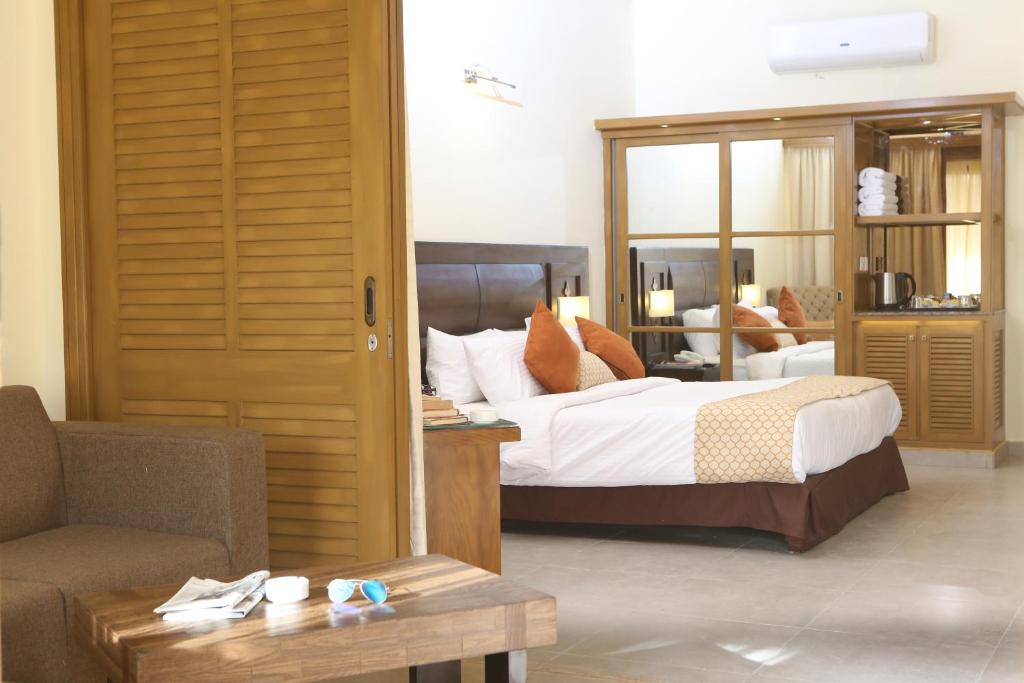 Dreamworld Resort, Hotel And Golf Course