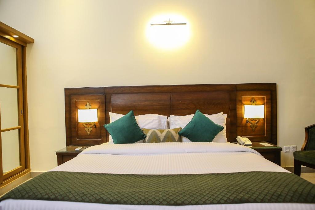 Dreamworld Resort, Hotel And Golf Course