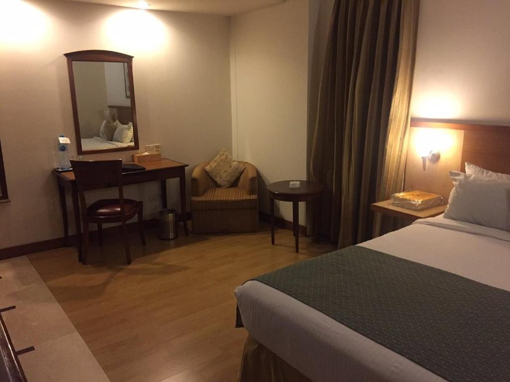Embassy Inn Karachi