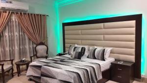 Hotel 7 Karachi