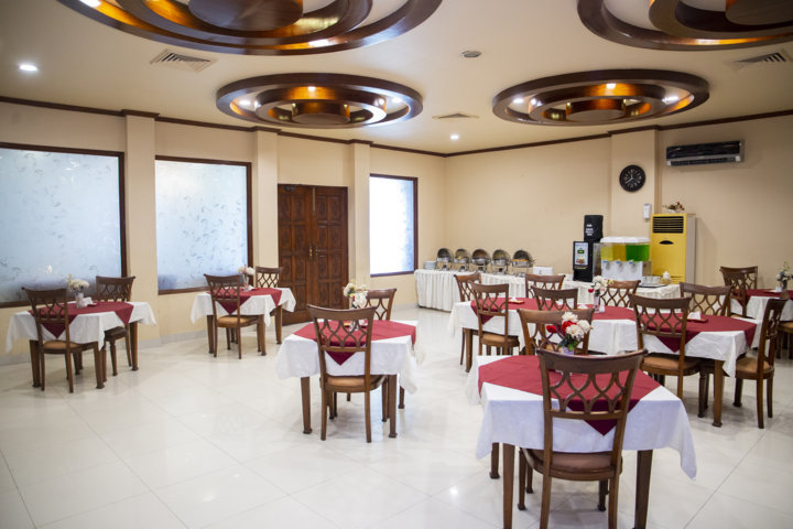 Hotel Country Inn Karachi