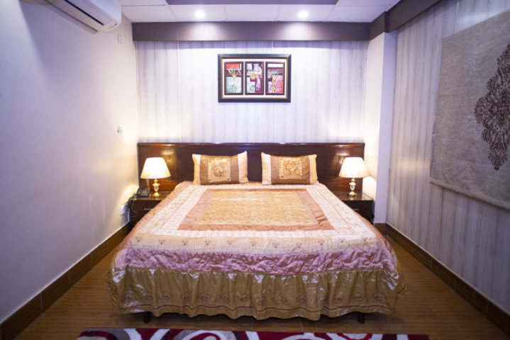 Hotel Country Inn Karachi