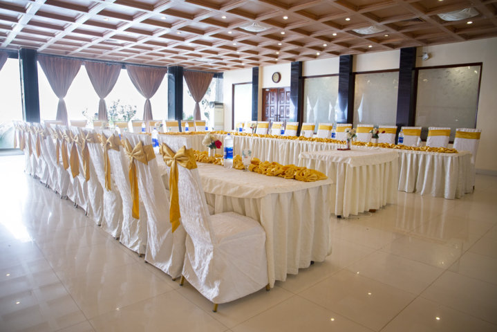 Hotel Country Inn Karachi