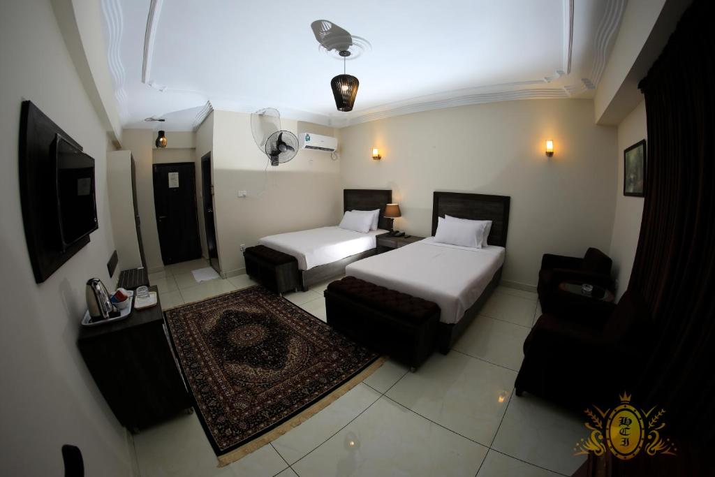 Hotel Crown Inn