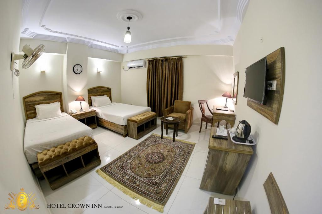 Hotel Crown Inn
