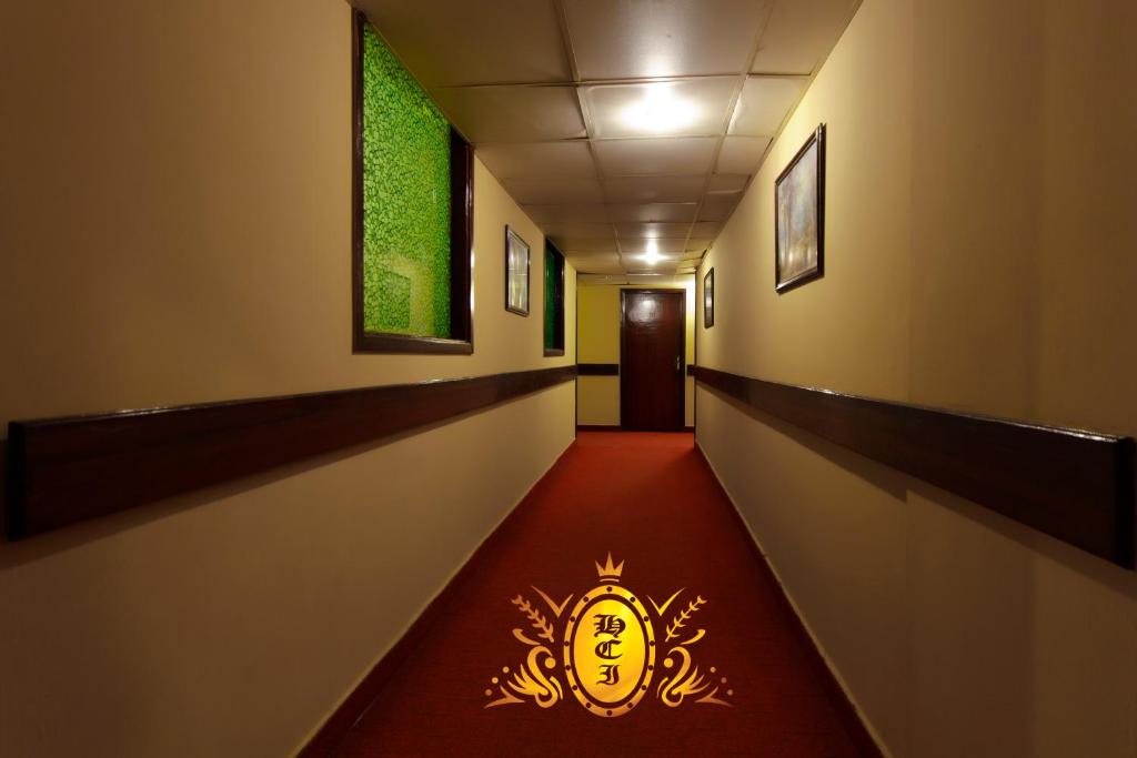 Hotel Crown Inn