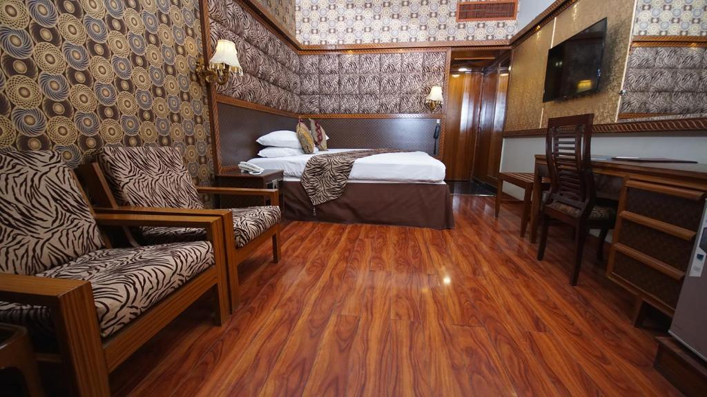 Hotel Faran Karachi