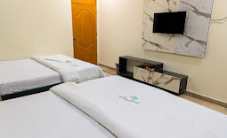 Hotel Skylit