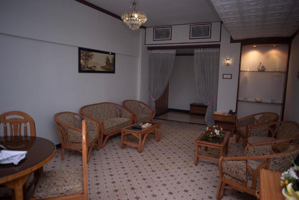 Mehran Hotel Shahrah-e-Faisal Road