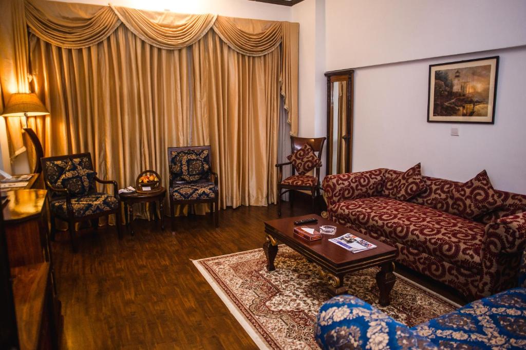 Mehran Hotel Shahrah-e-Faisal Road