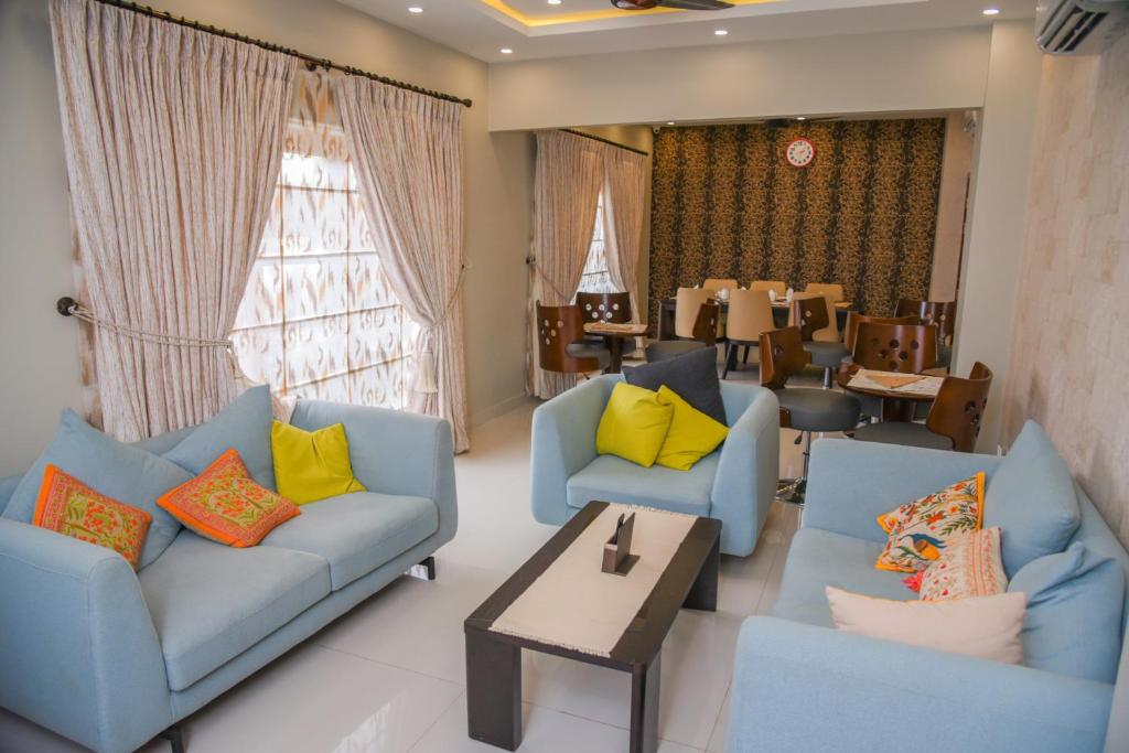 Orchards Cottage Hotel