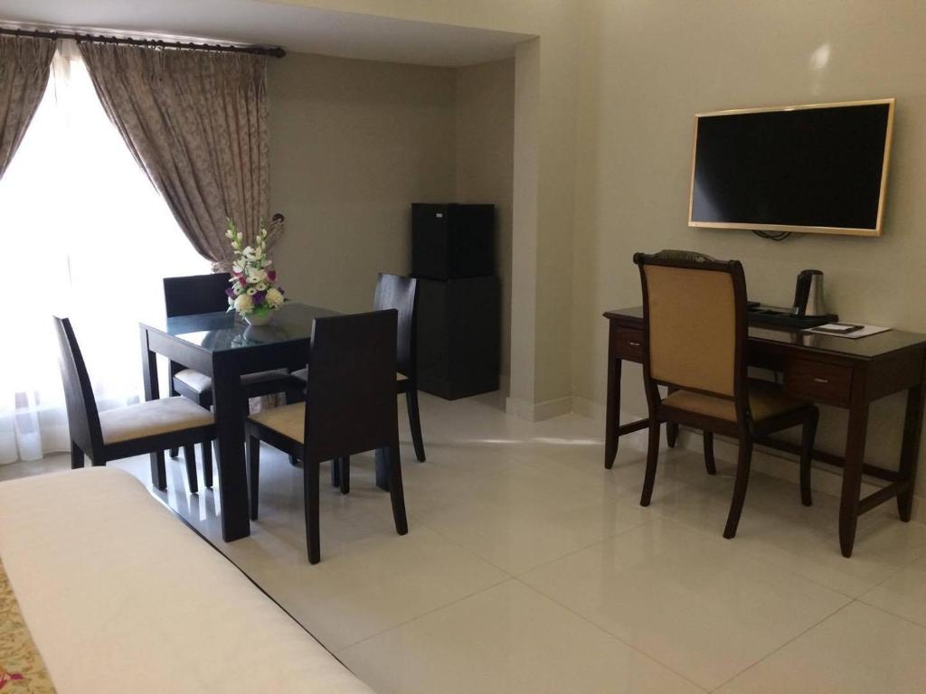 Orchards Cottage Hotel