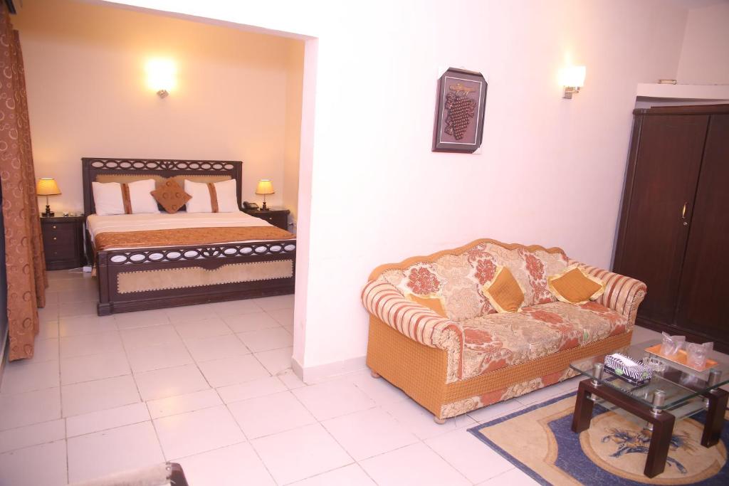 Royal Inn Hotel