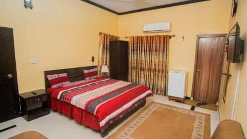 Season Inn Karachi