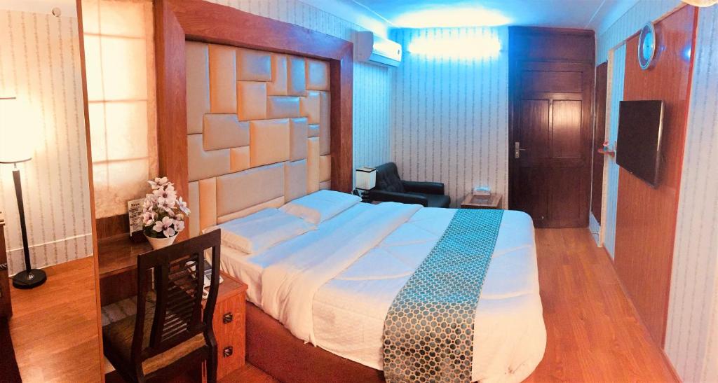 Star Guest House