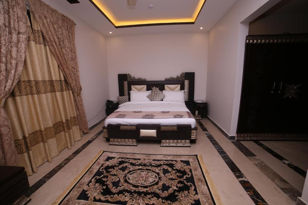 Zifan Hotel And Suites